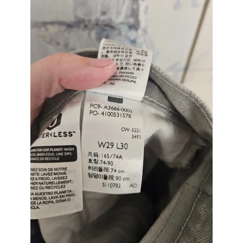 Levis SilverTab brand levi